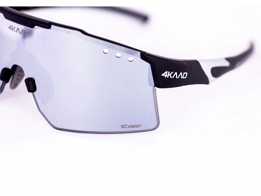 4KAAD Trion Svart Silver